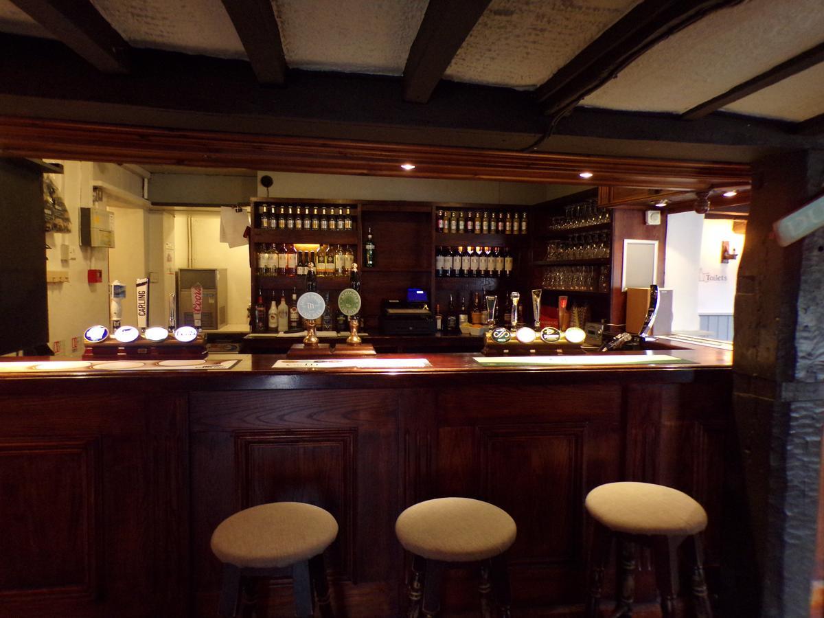 The Fountain At Tuxford & The Square And Compass Normanton On Trent Hotel Buitenkant foto